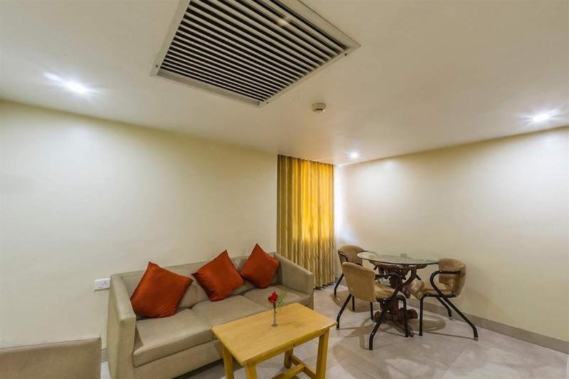 Hotel Mb International Palace Side Mysore Extérieur photo