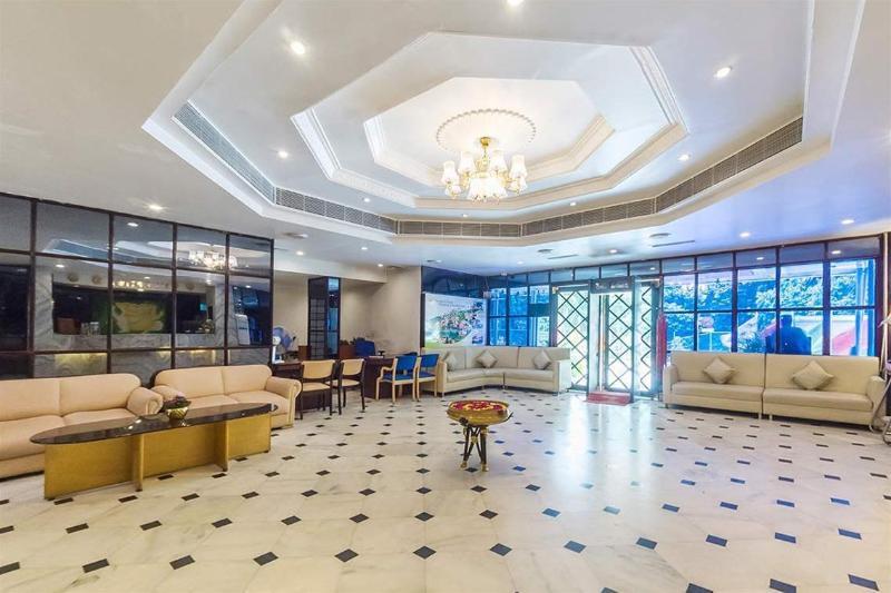 Hotel Mb International Palace Side Mysore Extérieur photo
