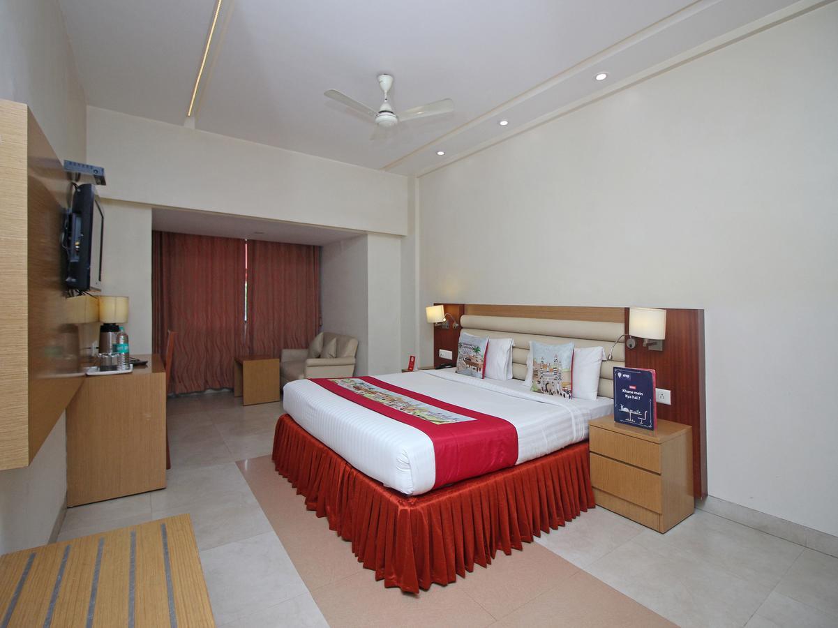 Hotel Mb International Palace Side Mysore Extérieur photo