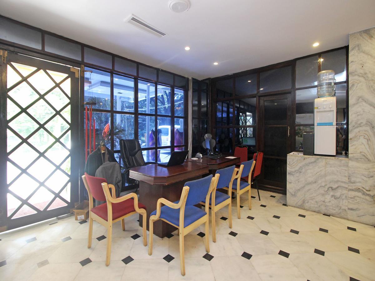 Hotel Mb International Palace Side Mysore Extérieur photo