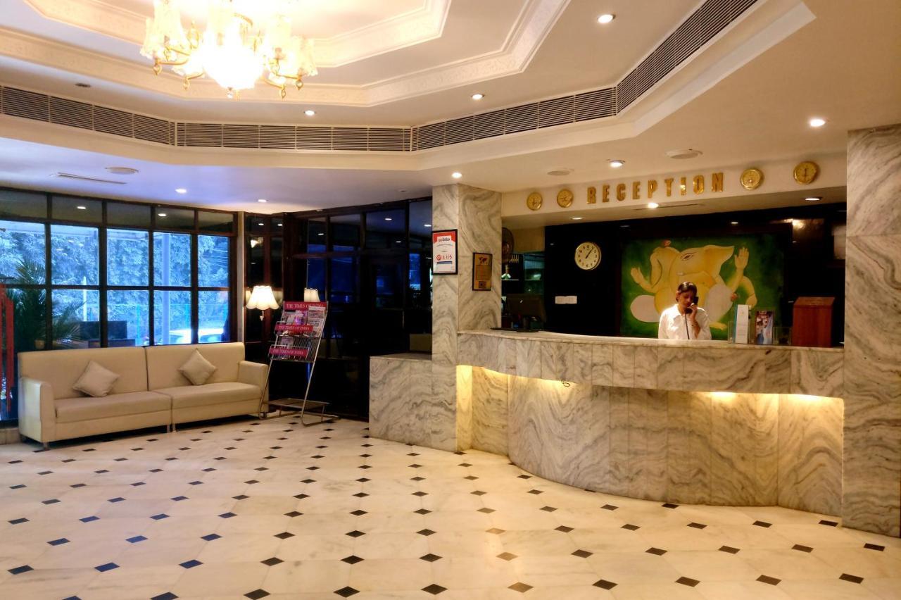 Hotel Mb International Palace Side Mysore Extérieur photo
